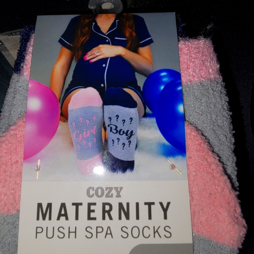 Cozy maternity push spa socks